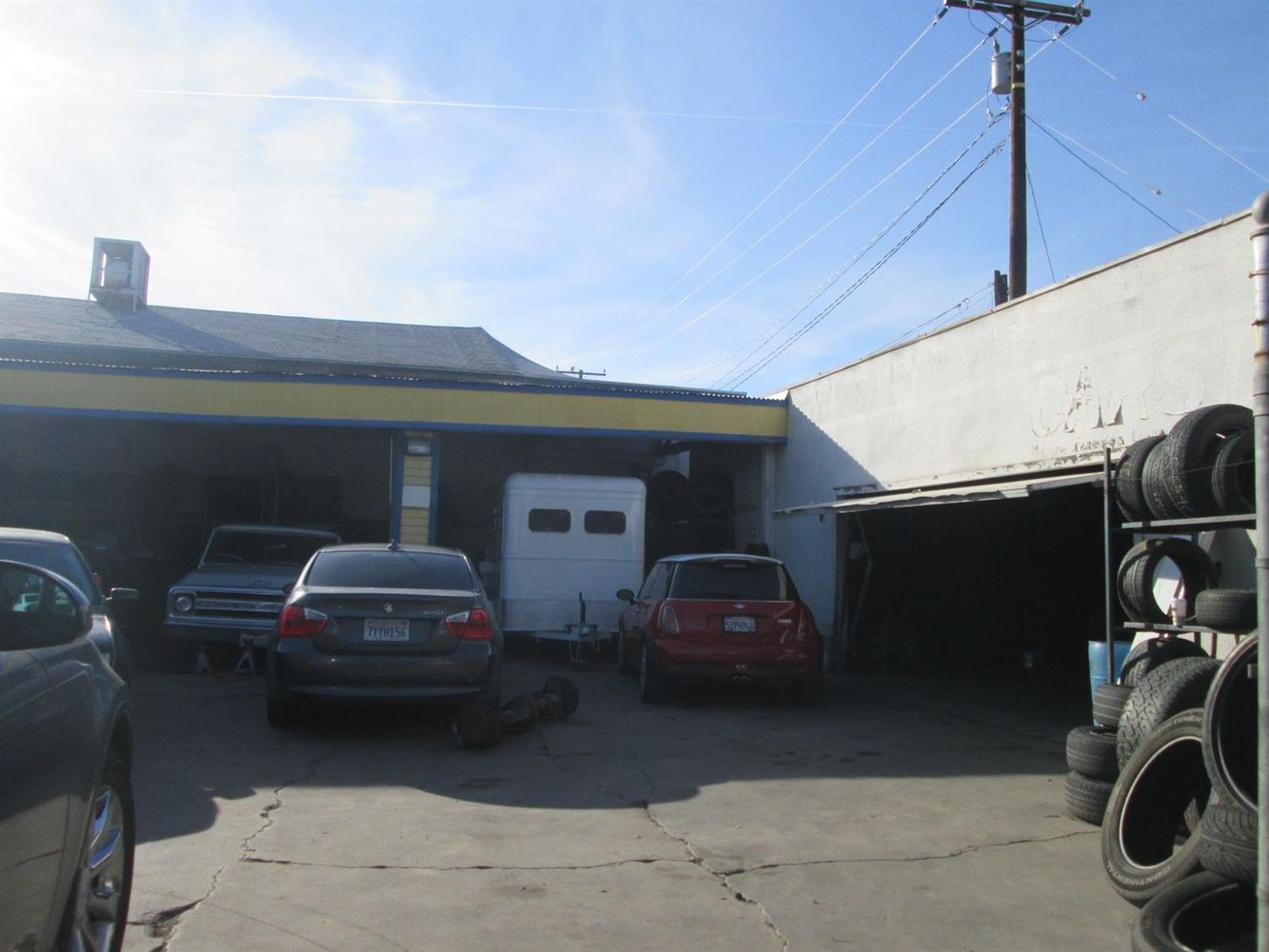 1020 E Acequia Ave, Visalia, CA 93292